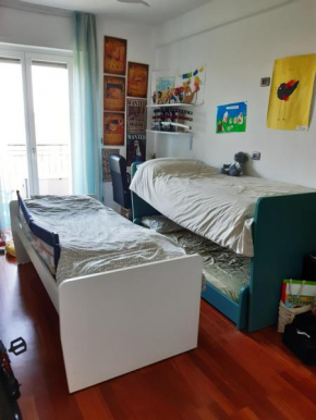 2 beds room and private bathroom